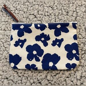 Ipsy Bag Blue and White Floral